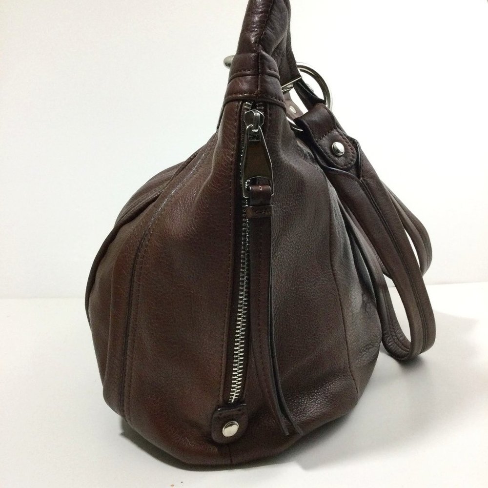 B. Makowsky Large Leather Shoulder Tote Bag - Picture 11 of 13